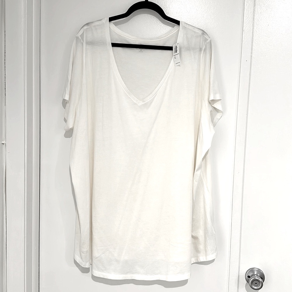 NWT Old Navy 4X Plus Women, Every-Wear, V-neck T-shirt